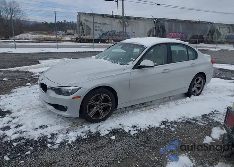 2013 BMW 328I xDrive z USA, uszkodzony, nr VIN WBA3B3C57DF535956